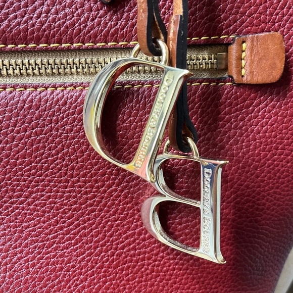 Dooney & Bourke Handbag, Pebble Grain Tote w/Wristlet Wallet, leather, red - Picture 5 of 16